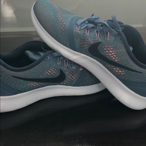 NWOB Nike free RN size 10